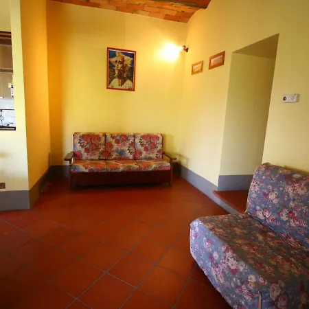 Spacious In Pienza With Swimming Pool Appartamento *